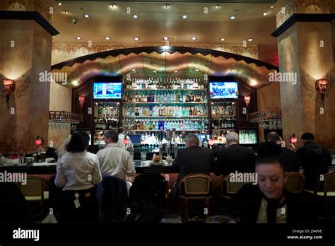 cheesecake factory locations boston area